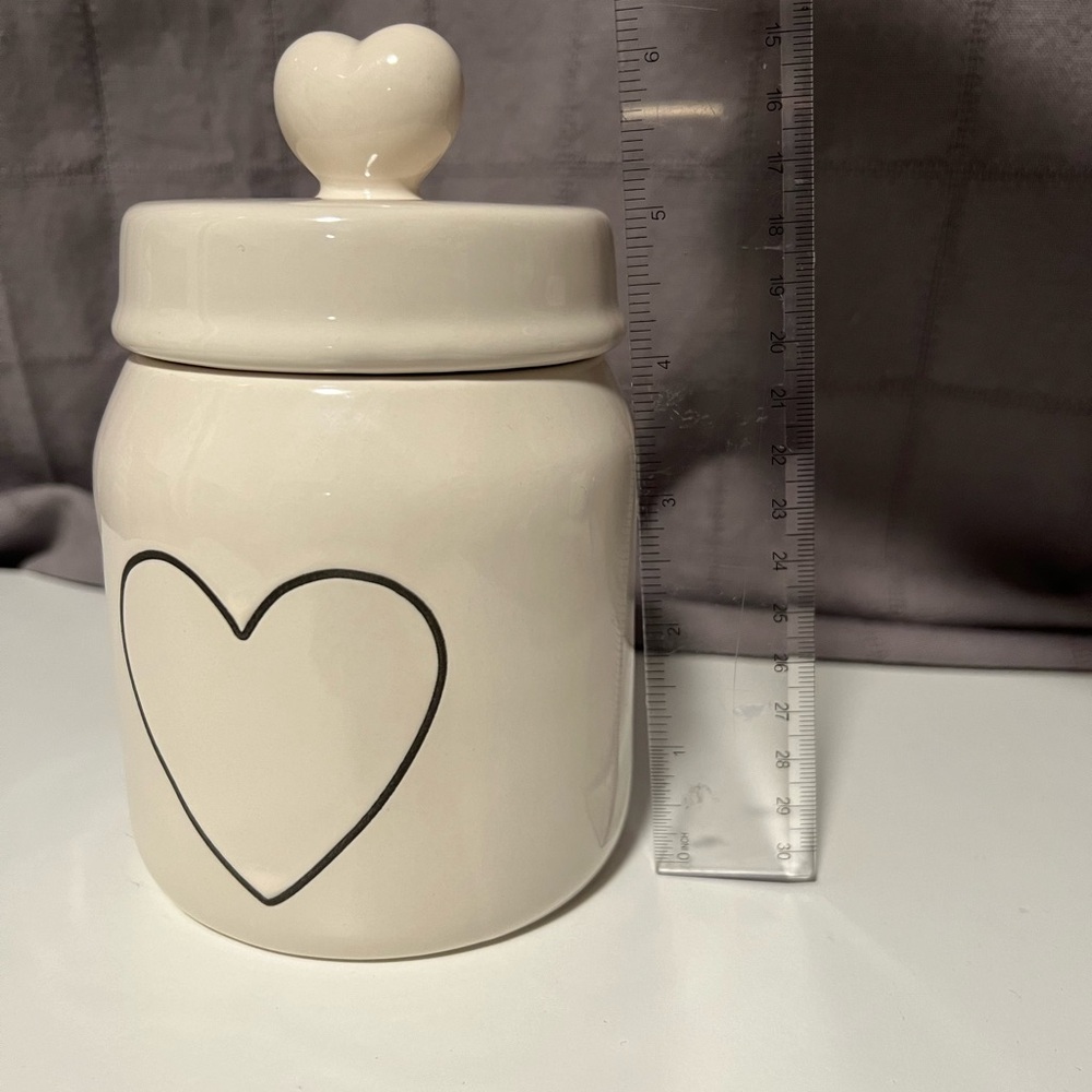 New Rae Dunn ivory canister with heart on the lid. - Picture 5 of 6